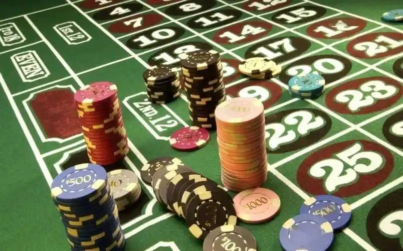 Antarmuka deposit dengan pilihan DANA, OVO, GoPay, ShopeePay